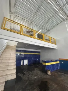 Galpão/Depósito/Armazém para alugar, 147m² no Jardim Ipê, São Paulo