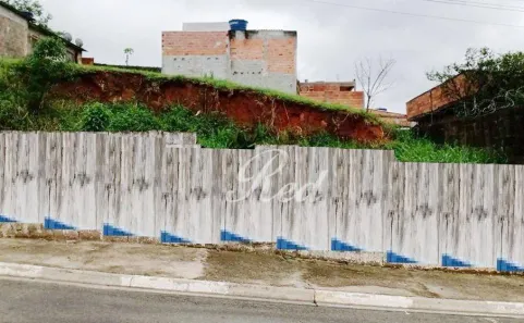 Lote/Terreno à venda, 300m² no Jardim Ikeda, Suzano