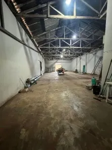 Galpão/Depósito/Armazém para alugar, 600m² no Vila Ziober, Londrina