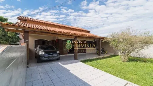 Casa com 3 Quartos à venda, 274m² no Carianos, Florianópolis