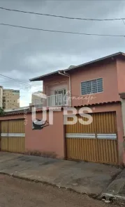 Sobrado com 3 Quartos à venda, 212m² no Goiânia 2, Goiânia