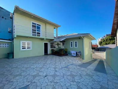 Casa com 3 Quartos à venda, 170m² no Bela Vista, São José