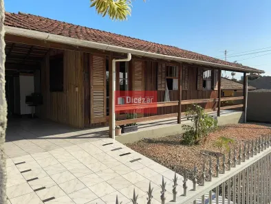 Casa com 3 Quartos à venda, 312m² no Centro, Penha