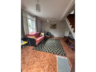 Casa com 3 Quartos à venda, 250m² no Sítio Pinheirinho, São Paulo