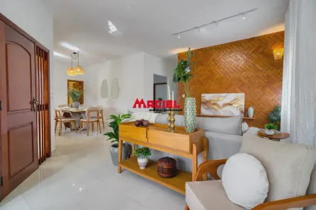 Sobrado com 7 Quartos à venda, 390m² no Jardim Santa Maria, Jacareí