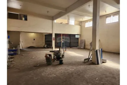 Prédio Comercial para alugar, 351m² no Guaratiba, Rio de Janeiro
