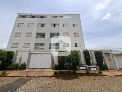 Apartamento com 2 Quartos para alugar, 100m² no Tubalina, Uberlândia