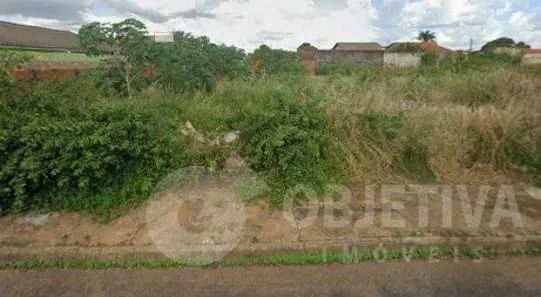 Lote/Terreno à venda, 1400m² no Jardim das Palmeiras, Uberlândia