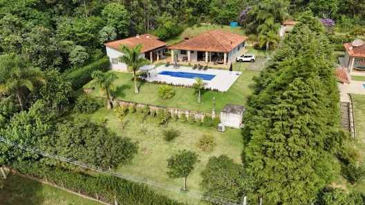 Fazenda/Sítio com 5 Quartos à venda, 2410m² no Chácaras Berro D'Água, Itu