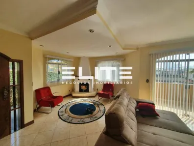 Sobrado com 4 Quartos à venda, 288m² no Vila Helena, Santo André