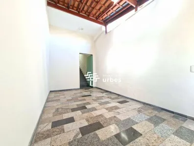Casa com 2 Quartos para alugar, 128m² no Morada do Sol, Americana