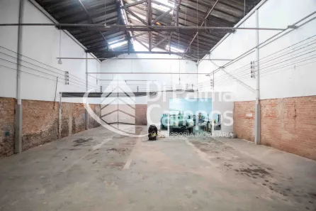 Galpão/Depósito/Armazém para alugar, 180m² no Ipiranga, São Paulo