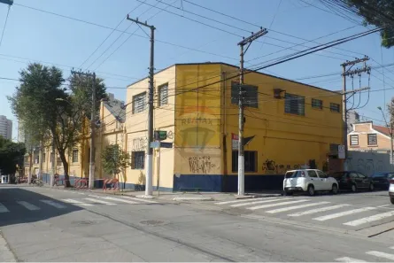Galpão/Depósito/Armazém com 2 Quartos para alugar, 1250m² no Centro, Santo André