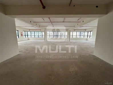 Sala Comercial com 1 Quarto à venda, 207m² no Nossa Senhora Aparecida, Uberlândia
