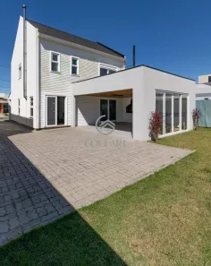 Casa de Condomínio com 3 Quartos à venda, 224m² no Laranjal, Pelotas