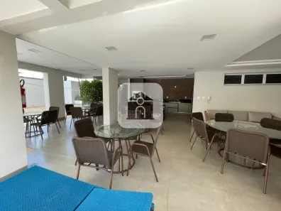 Apartamento com 3 Quartos para alugar, 138m² no Santa Mônica, Uberlândia