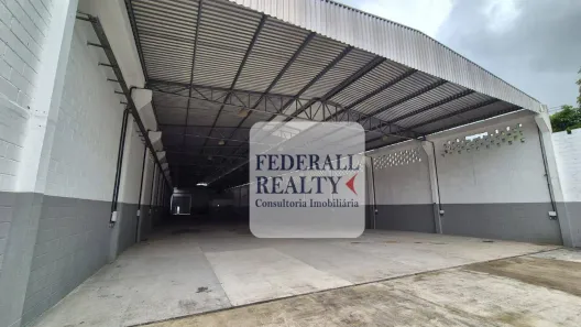 Galpão/Depósito/Armazém para alugar, 2000m² no Taquara, Rio de Janeiro