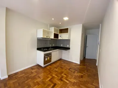 Kitnet com 1 Quarto à venda, 30m² no Copacabana, Rio de Janeiro