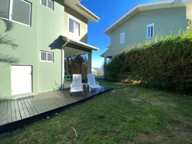 Casa com 3 Quartos para alugar, 140m² no Lagoa da Conceição, Florianópolis