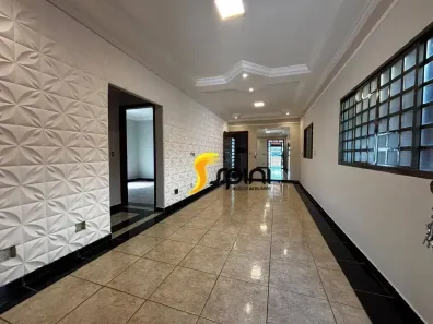 Casa com 4 Quartos à venda, 187m² no Planalto, Uberlândia