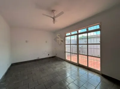Casa com 3 Quartos à venda, 110m² no Jardim Macedo, Ribeirão Preto