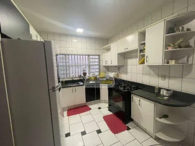 Casa com 3 Quartos à venda, 172m² no Conjunto José Vallim de Melo, Uberaba