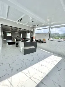 Sobrado com 3 Quartos à venda, 500m² no Canto do Forte, Praia Grande