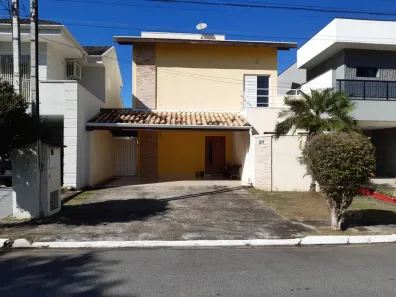 Casa de Condomínio com 3 Quartos à venda, 200m² no Parque São Luís, Taubaté