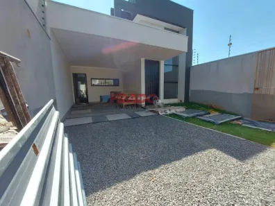 Casa com 3 Quartos à venda, 114m² no Jardim Guairacá, Maringá