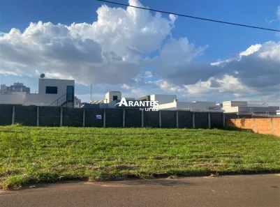 Lote/Terreno à venda, 280m² no Laranjeiras, Uberlândia
