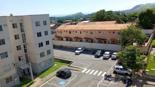 Apartamento com 2 Quartos para alugar, 47m² no Santa Cruz, Rio de Janeiro