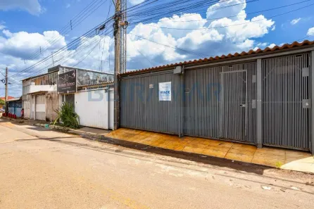 Casa com 2 Quartos à venda, 126m² no Samambaia Sul, Brasília