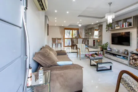 Casa com 3 Quartos à venda, 170m² no Hípica, Porto Alegre