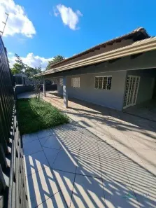 Casa com 3 Quartos à venda, 175m² no Conjunto Habitacional Alexandre Urbanas, Londrina