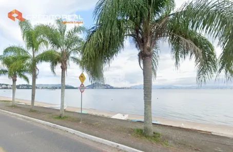 Lote/Terreno à venda, 660m² no Cacupé, Florianópolis