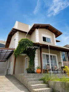 Casa com 3 Quartos à venda, 180m² no Capoeiras, Florianópolis