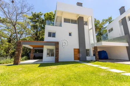Casa de Condomínio com 3 Quartos para alugar, 478m² no Pedra Redonda, Porto Alegre