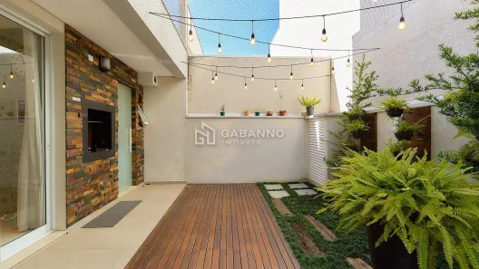 Casa de Condomínio com 4 Quartos à venda, 330m² no Uberaba, Curitiba