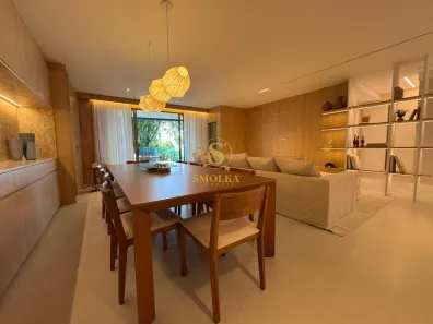 Apartamento com 4 Quartos à venda, 259m² no Jurerê, Florianópolis