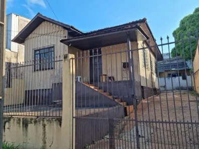 Casa com 3 Quartos à venda, 288m² no Jardim Agari, Londrina