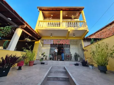 Casa com 4 Quartos à venda, 200m² no Jardim Primavera, Itabuna