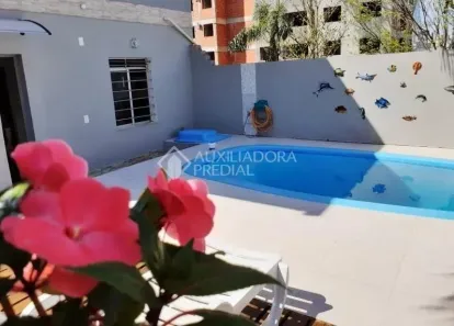 Casa com 2 Quartos à venda, 168m² no Rio Branco, Novo Hamburgo