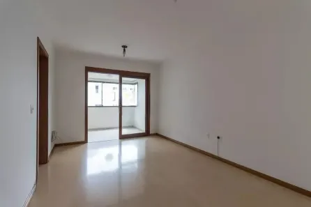Apartamento com 2 Quartos para alugar, 75m² no Vila Ipiranga, Porto Alegre