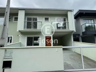 Casa com 3 Quartos à venda, 110m² no Forquilhinha, São José