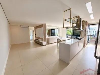 Apartamento com 3 Quartos para alugar, 122m² no Atiradores, Joinville