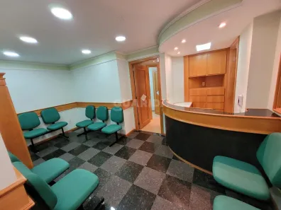 Sala Comercial para alugar, 130m² no Rio Branco, Porto Alegre