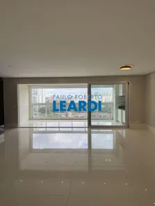 Apartamento com 3 Quartos para alugar, 181m² no Alphaville Conde I, Barueri