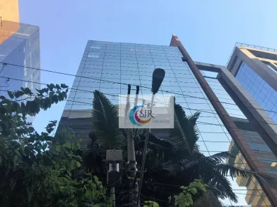 Sala Comercial para alugar, 242m² no Vila Olímpia, São Paulo