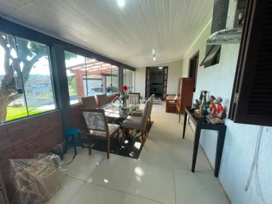 Casa com 2 Quartos à venda, 114m² no Petrópolis, Novo Hamburgo