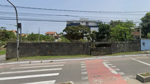à venda, 630m² no Itaipu, Niterói